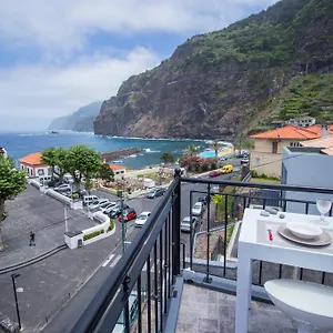 https://oliveiras-apartments-madeira-island.madeira-islandshotels.com